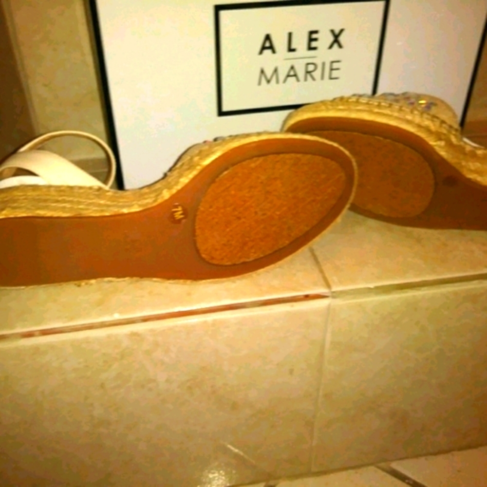 BRAND NEW**  espadrille wedges - Picture 5 of 6
